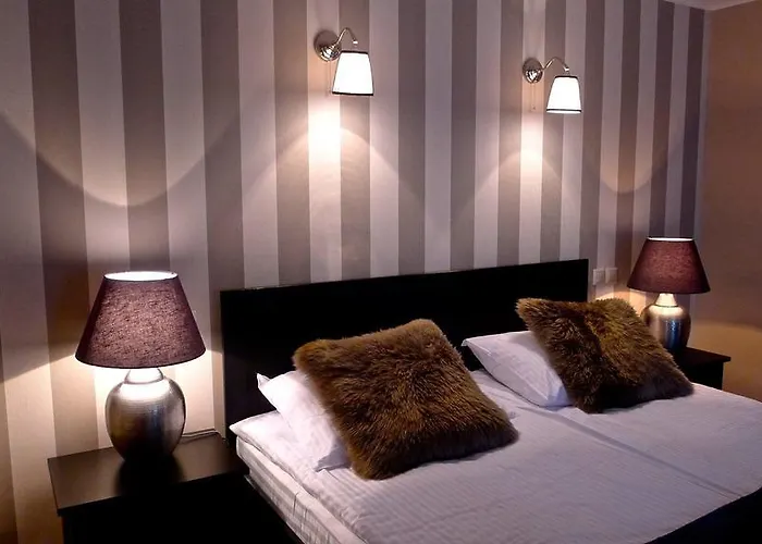 Hotel Plac Ob Zeleznici Loče pri Poljčanah