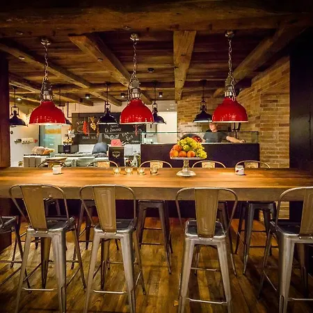 Hotel Plac Ob Zeleznici