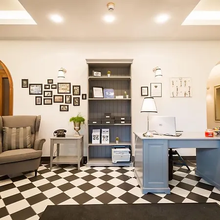 ホテル Plac Ob Zeleznici Loče pri Poljčanah