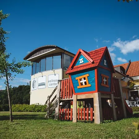 Plac Ob železnici Hotel