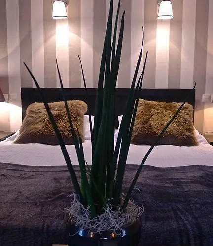 Plac Ob Zeleznici Hotel 3*