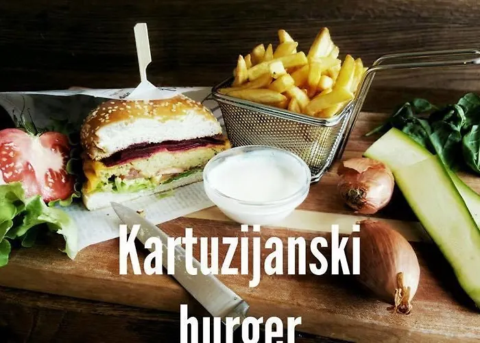 Plac Ob Zeleznici Hotel