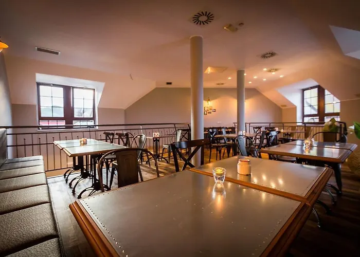 Hotel Plac Ob Zeleznici 3*