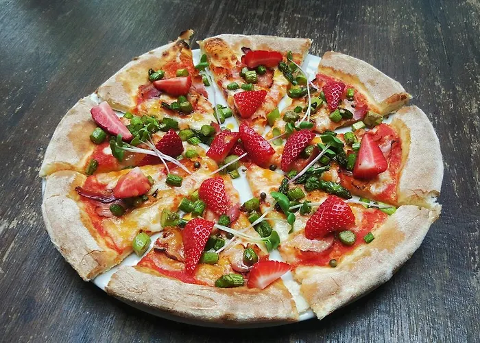 Plac Ob Zeleznici Hotel Loce pri Poljcanah